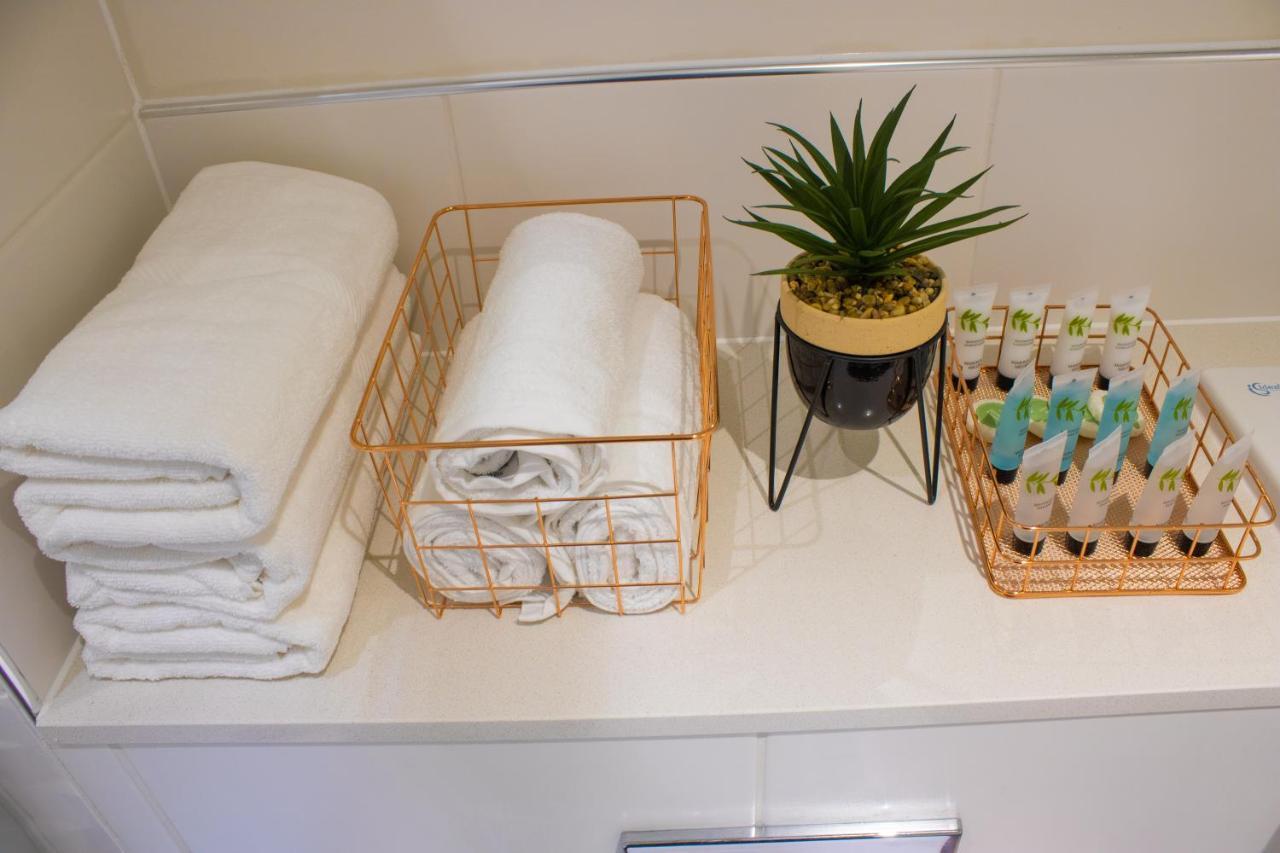 Virexxa Bedford Centre - Executive Suite - 2Bed Flat With Free Parking & Gym Kültér fotó